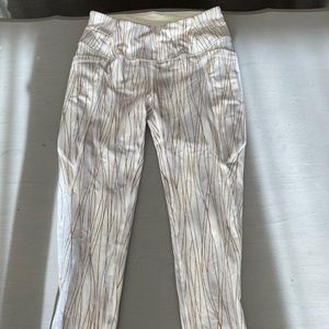 White calia leggings